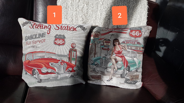 Coussin voiture us (rouge et vert) et pin up 