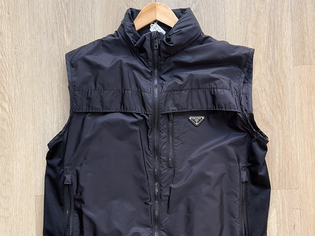 Prada Jacket NoSleeves Logo Size XL - PRE-OWNED