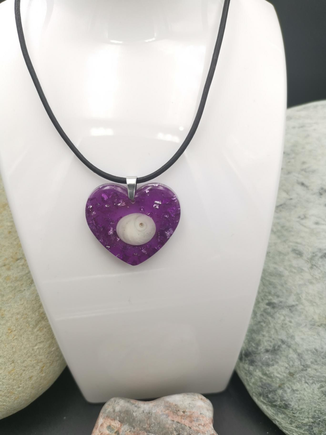 PEN-002 Collier Cœur violet 