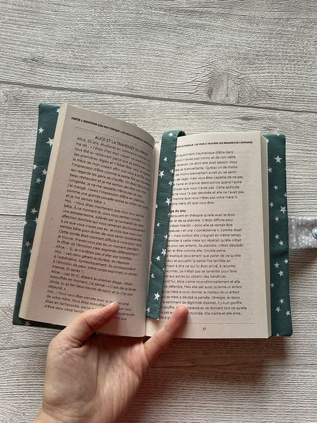 🌙Coffret Lecture "Secret de Lune" – Couvre-livre & Accessoires – Motif Biche et Livre enchanté