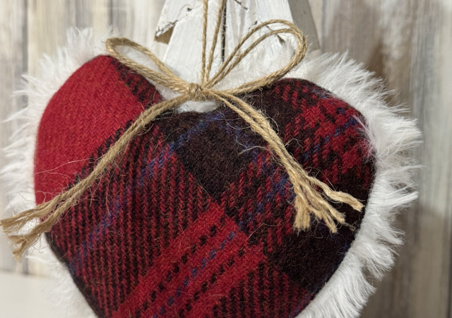 Red Yorkshire tweed lambswool hanging heart