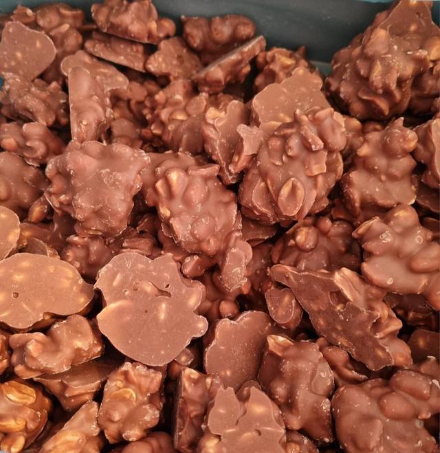 Chocolate Peanut Cluster