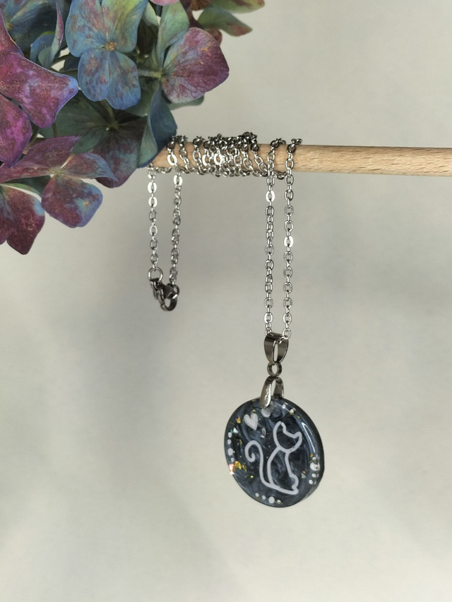 Pendentif "La nuit tous les chats sont gris"