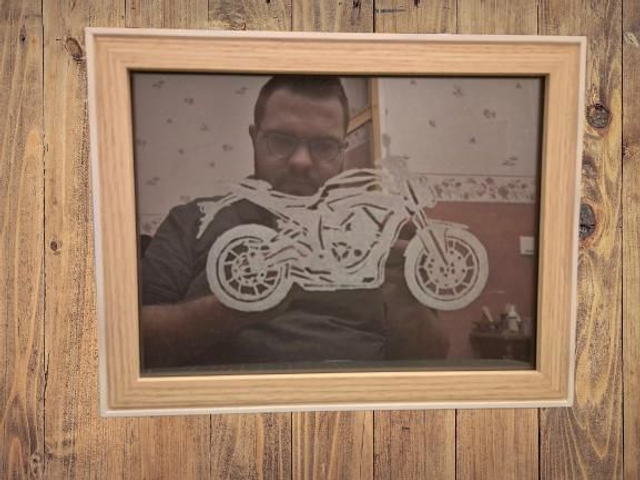 Moto graver en verre 