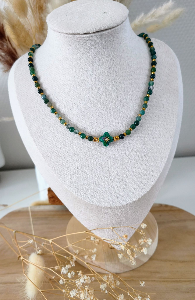 A Collier "Trèfle" Agate mousse