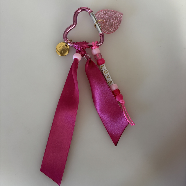 Porte-clés Grigri de sac LOVE rose