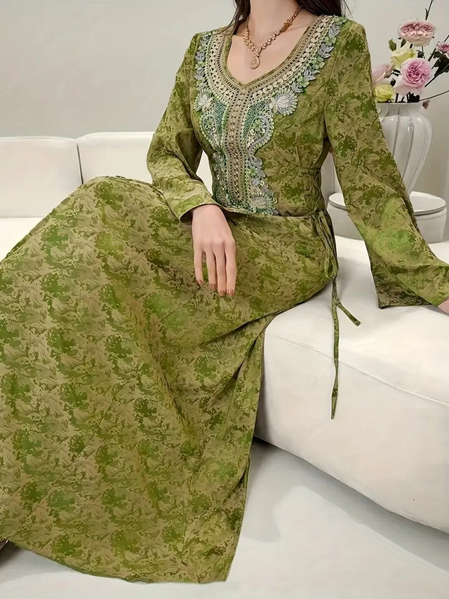 Women's Cinched Long Dress with Long Sleeves for a Chic