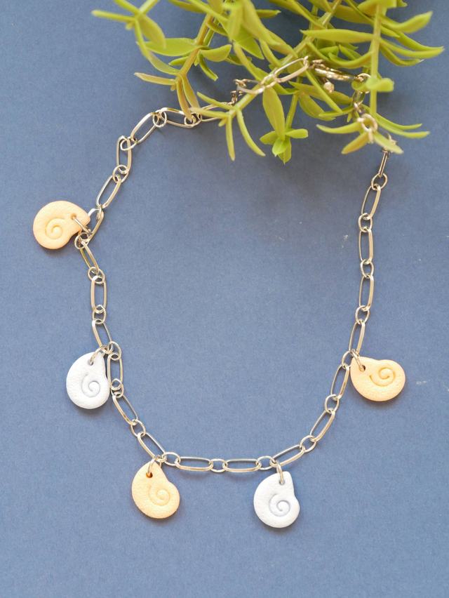 Collier Coquilles (ras de cou)