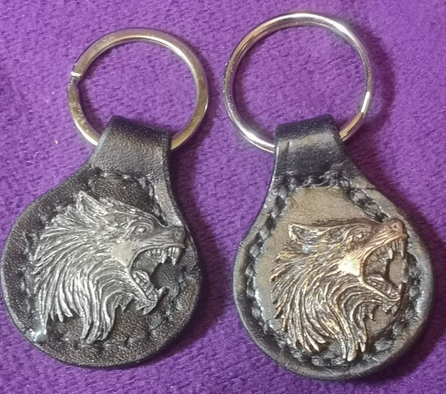 Snarling wolf Pewter or Bronze Cast Keyring