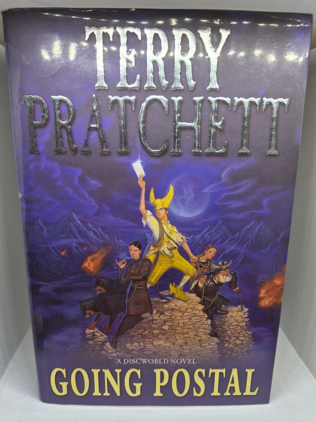 Terry Pratchett - Going Postal - First Edition, First Print