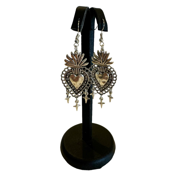 Orecchini cuore sacro e pugnali silver
