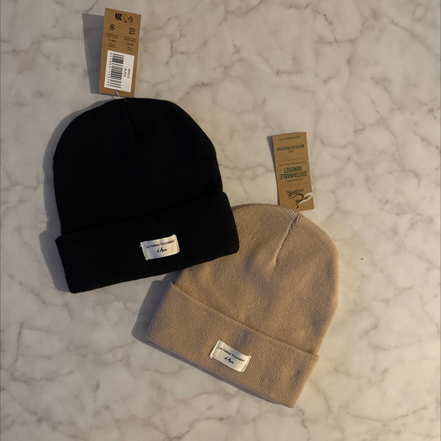 Bonnet noir ou beige