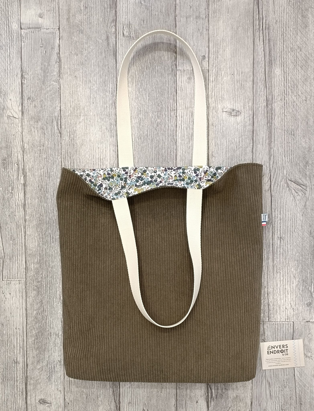 Tote bag en velours côtelé couleurs neutres