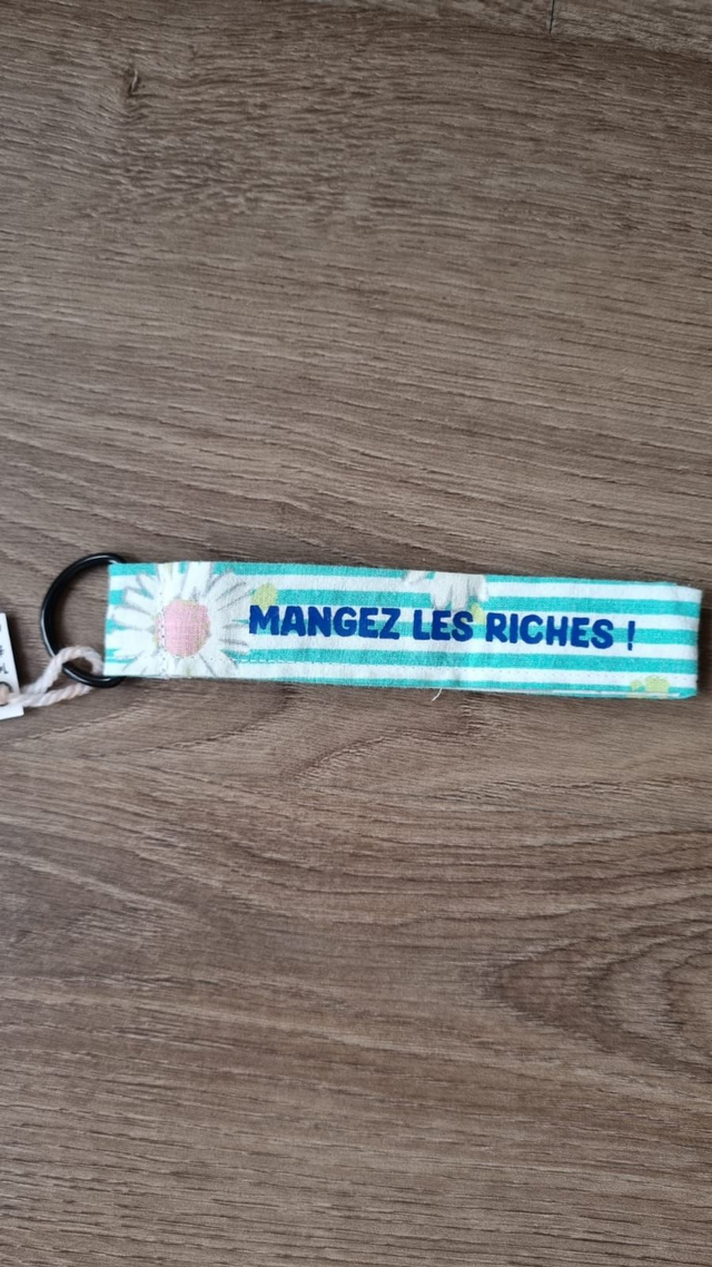 Porte-clé "Mangez les riches !