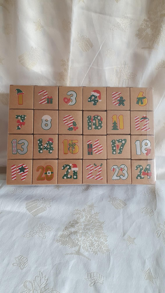 Calendrier de l'avent 24 cases