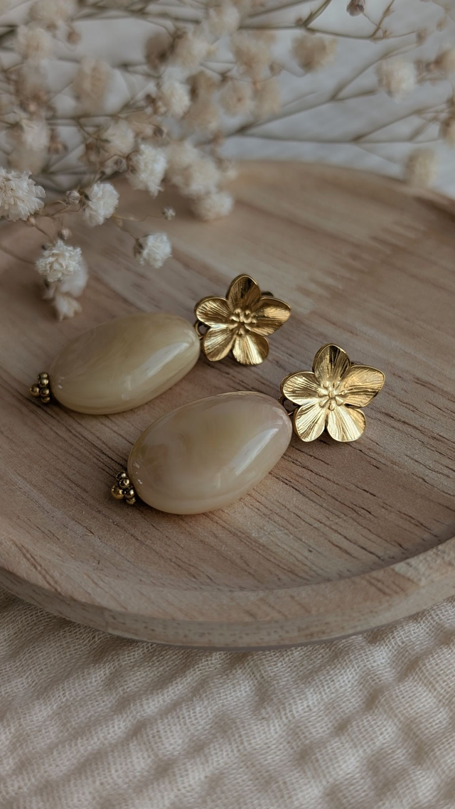 Boucles d'oreilles JEANNETTE beige rosé marbré