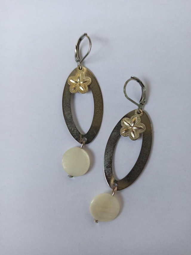 Dormeuses - Nacre et fleur