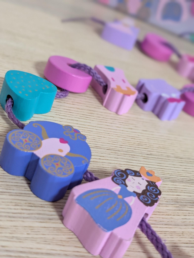 Jeu Filaprincess Djeco - Prix neuf : 17.50 euros