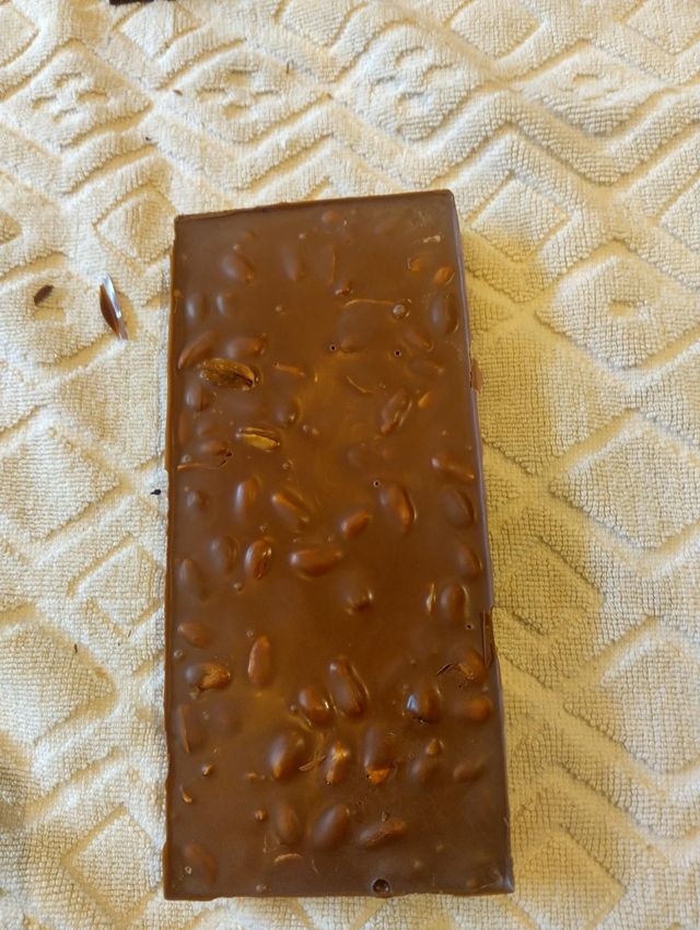 Handmade roasted peanut slab 