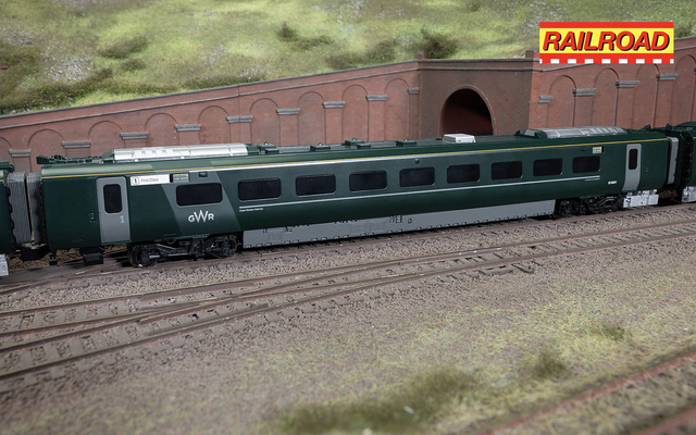 R40488 RailRoad: LNER - Class 800 - 812201 - MS Coach