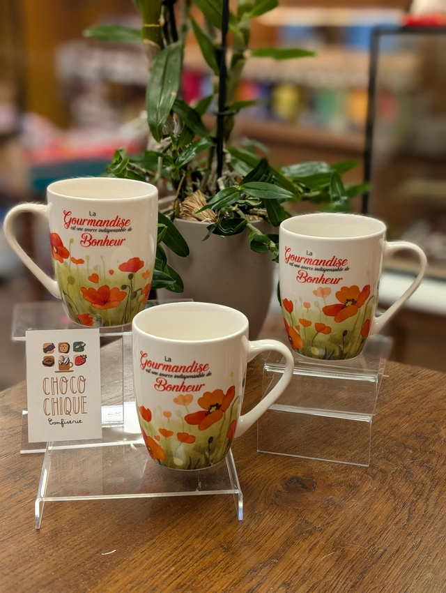 Tasse " La gourmandise est une source indispensable de Bonheur "