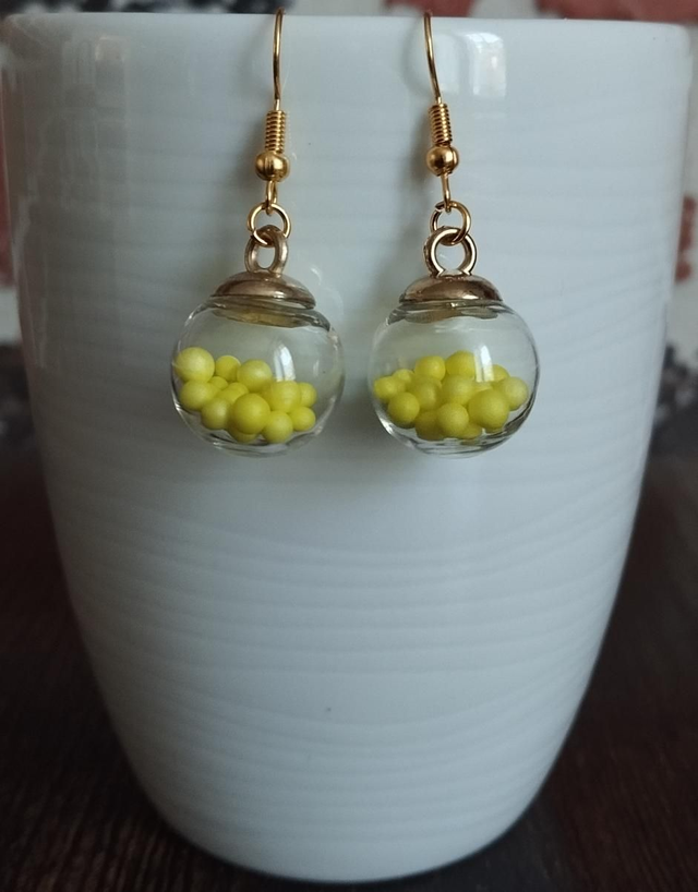 ✨ Boucles d’oreilles en verre – Élégance et originalité ✨