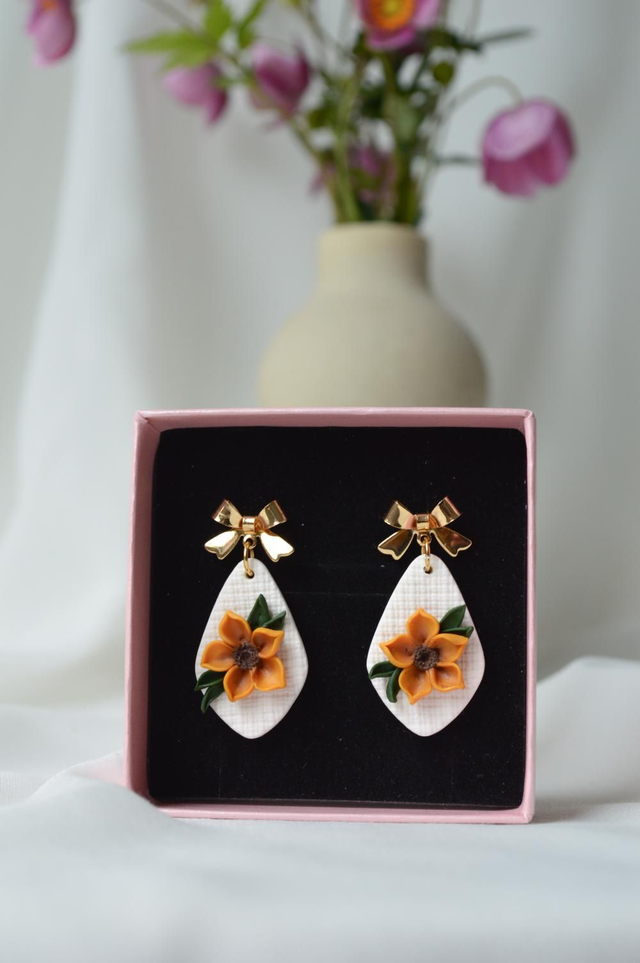 Mustard kolekcija - Veliki uhani 2 različici