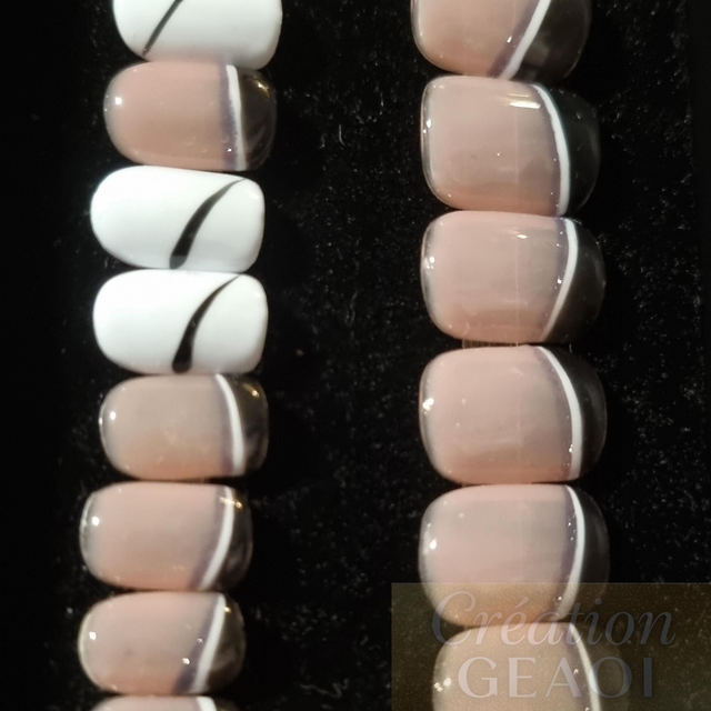 Black and white little carré S