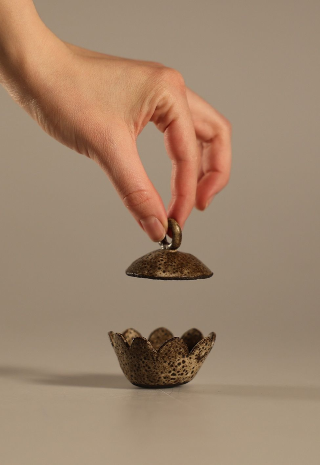 PIP | Small hand-built ceramic trinket box