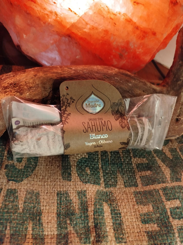 Encens fumigation herbes aromatiques 