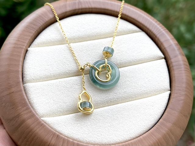 Pendentif Charming Hulu