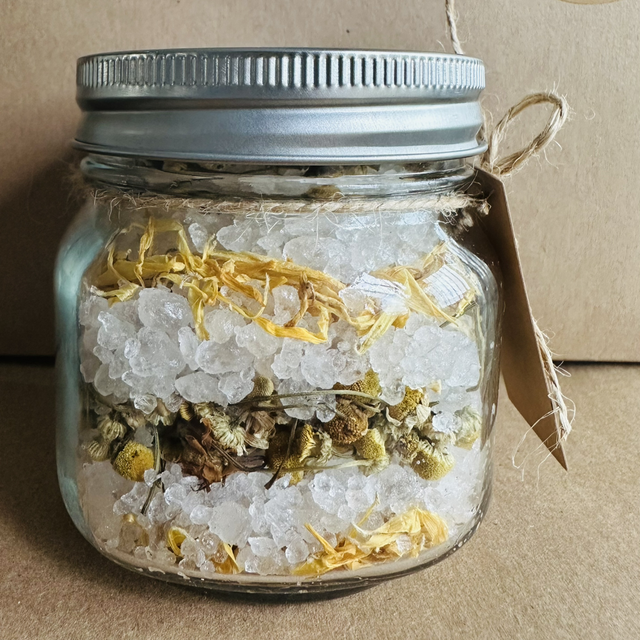 Golden Relax Bath Set with Chamomile & Calendula