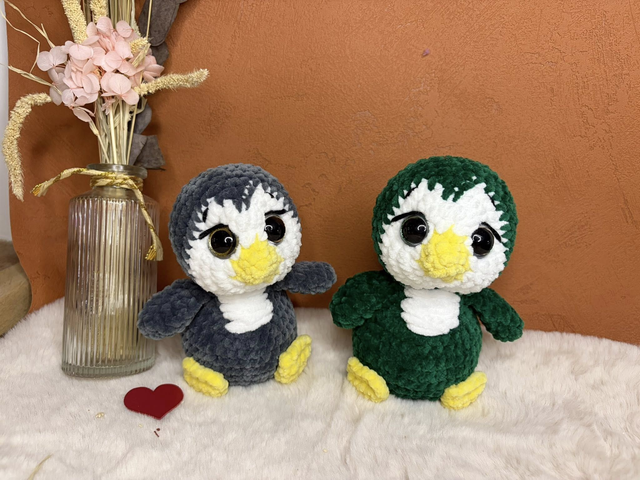 Pingouin en velours personnalisable 🐧