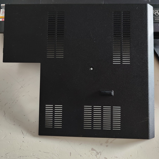 Rückseite kunstoff des Laptops DELL Latitude E5510