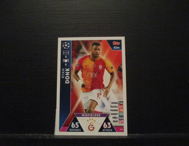 Ryan Donk - UEFA Champions League Match Attax 2018/19 Original Trading Card #369