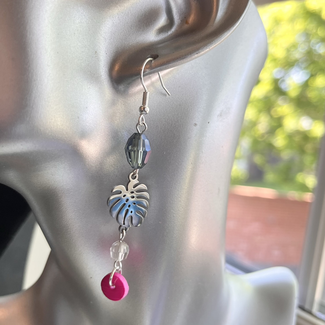 Monstera Bead Dangle Earrings 
