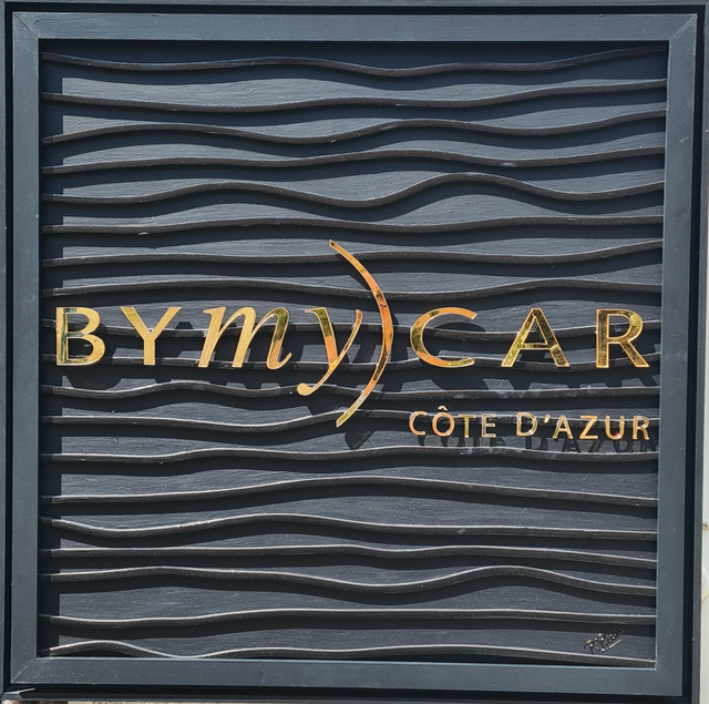 Tableau By My Car - 80x80cm