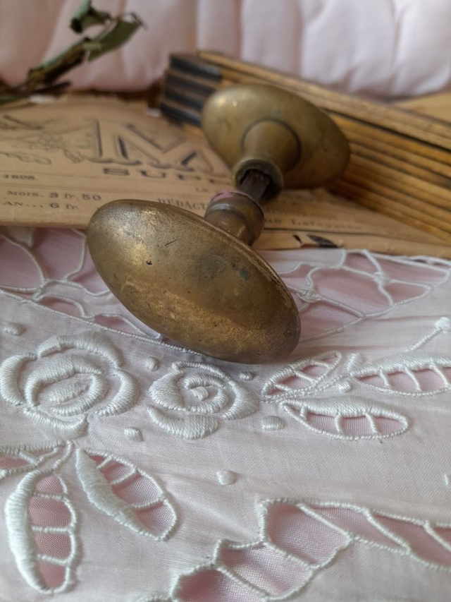 Double poignée ancienne olive en laiton