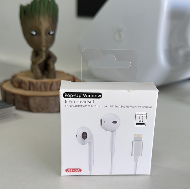 Audífonos con cable Lightning 