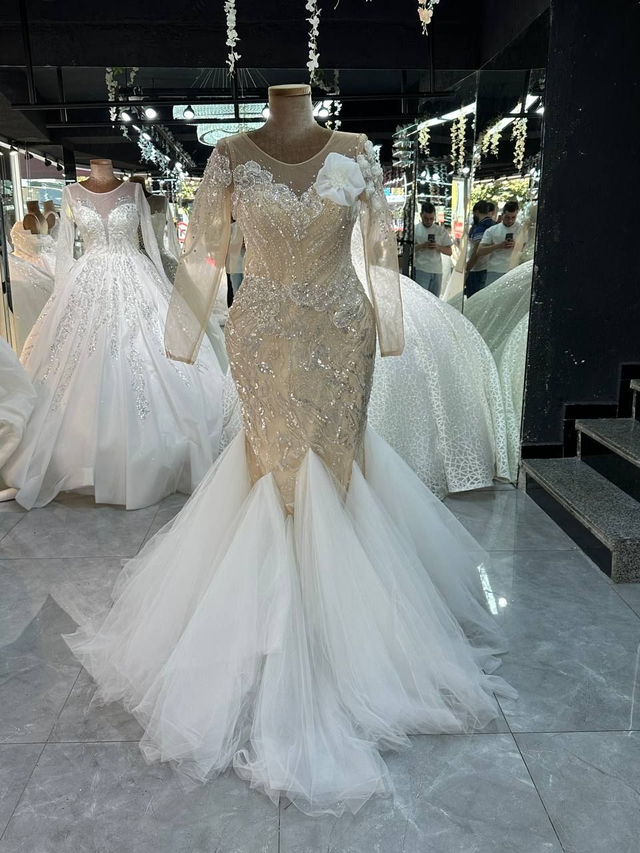 Robe de Mariée Sirène en Paillettes et Tulles / Réf : RMS37