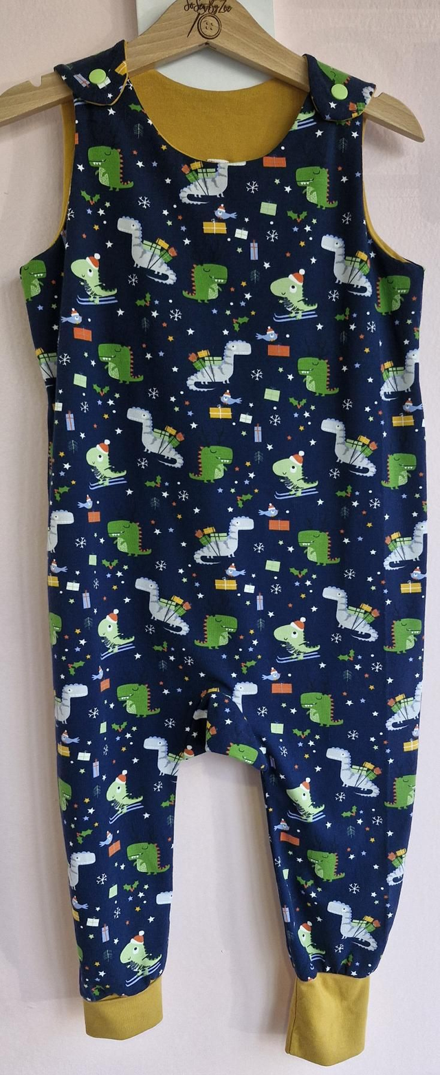 12-18 months Chrimbo Dino &#039;Freddie&#039; romper