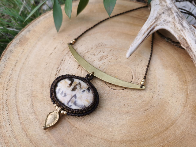 Collier plastron ~ Zébradorite