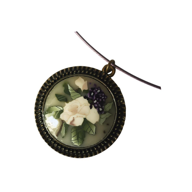 Collier ras de cou rétro rond rose blanche