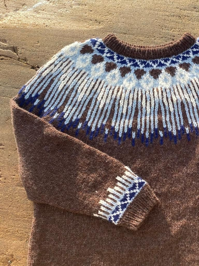 Hopi Polar Sweater Kit - Col 11 (Brown and Blue Vams) - Wool &amp; Pattern - Linka Neumann