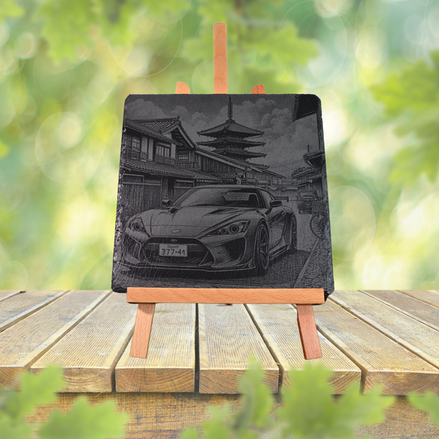 Voiture japonaise sport Ardoise 25x25cm 