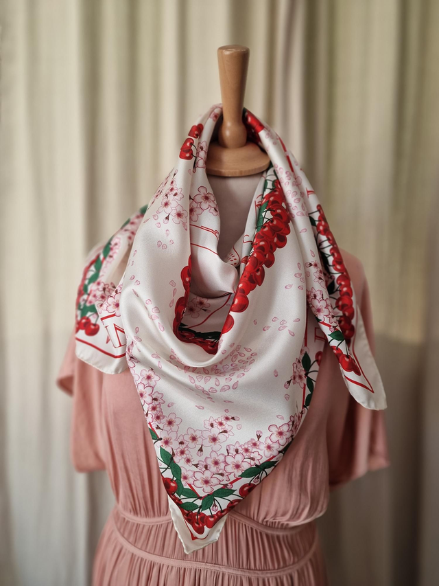 CARRÉ VIERGE À LA CERISE 90