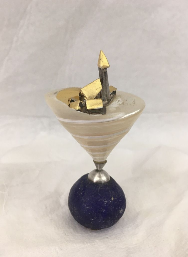 Kleinplastik „Komm heraus aus deinem Schneckenhaus“ Silberplastik Sturmgold Glaskugel Turmschneckenhaus Unikat