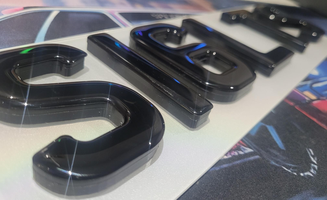 8mm Black 4D with Black Gel