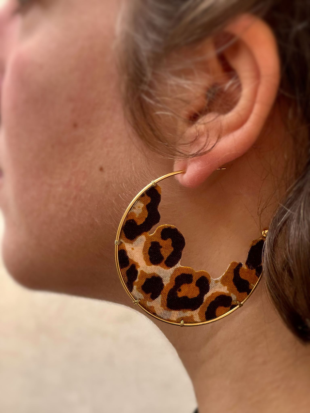 Eclipse Léopard - Créoles en acier et tissu