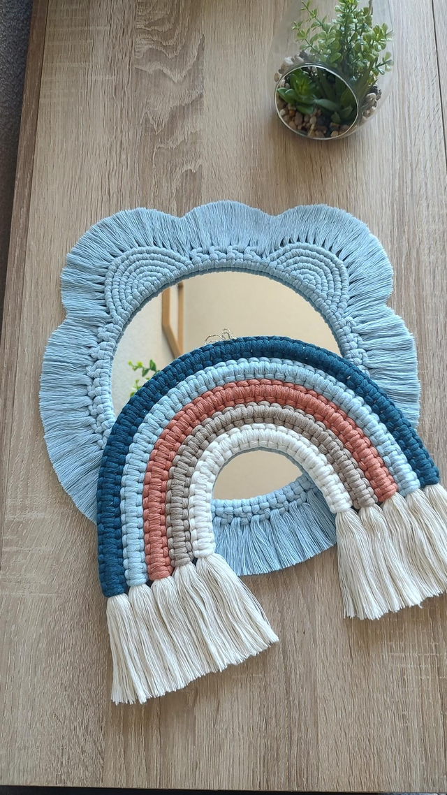Miroir ourson bleu &amp; Arc-en-ciel &quot;Navy&quot; - Déco bohème macramé Fait main - Chambre enfant